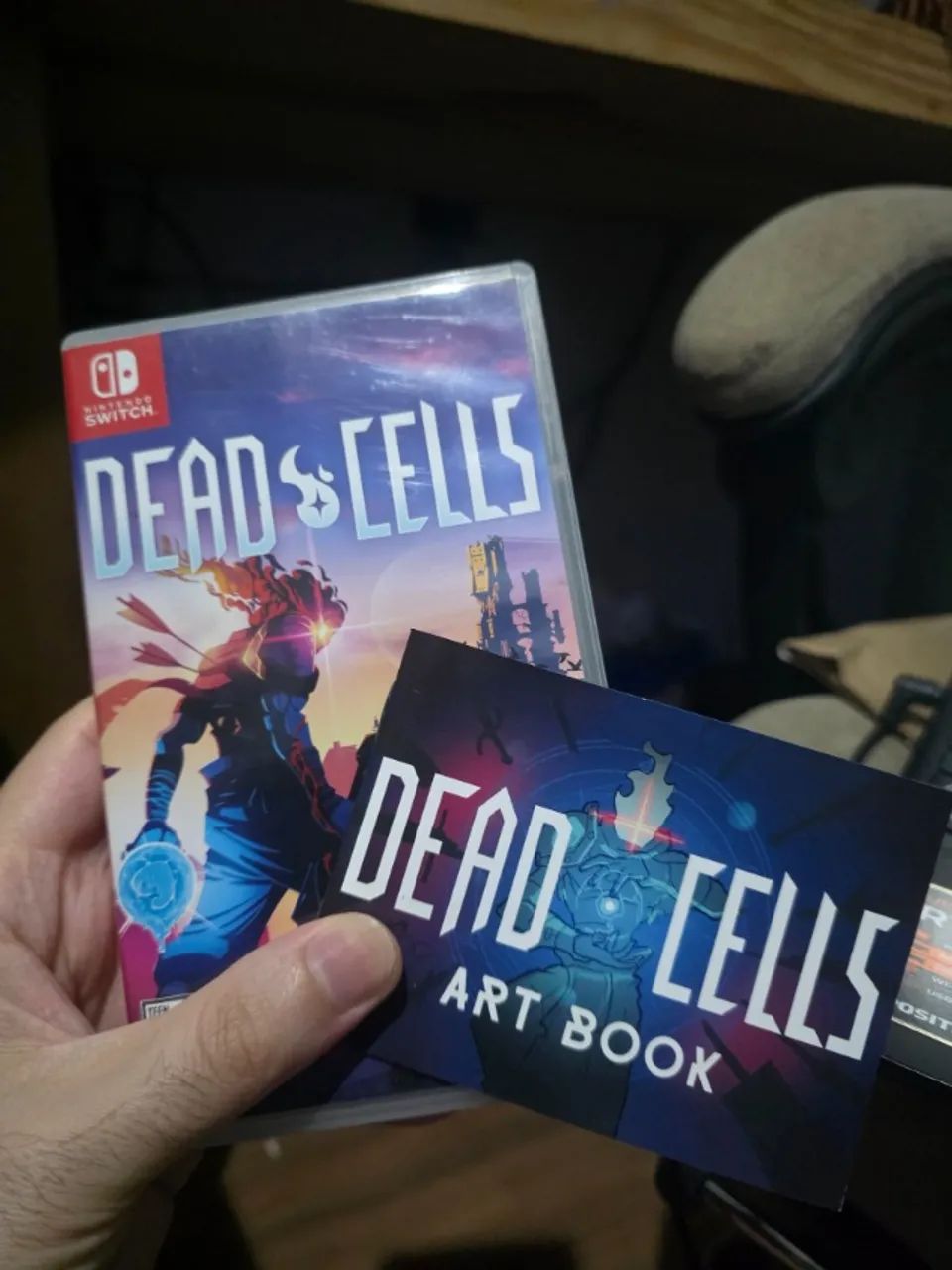 Dead Cells com art book - Nintendo Switch