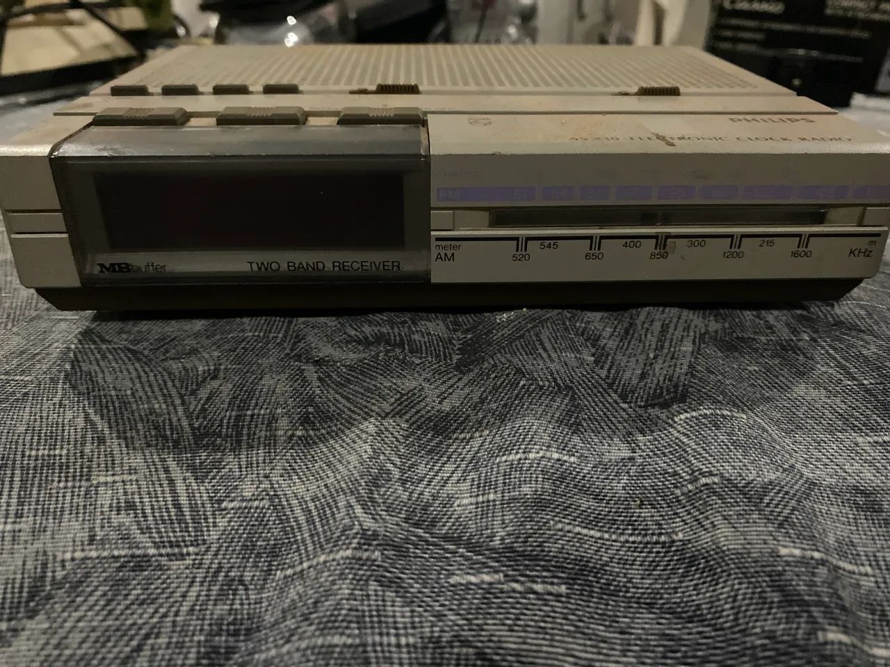 Rádio relógio Philips antigo  - Foto 2