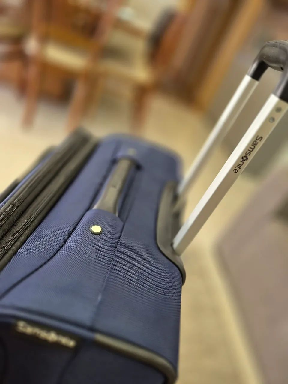 Mala Samsonite grande azul em perfeito estado - Foto 5