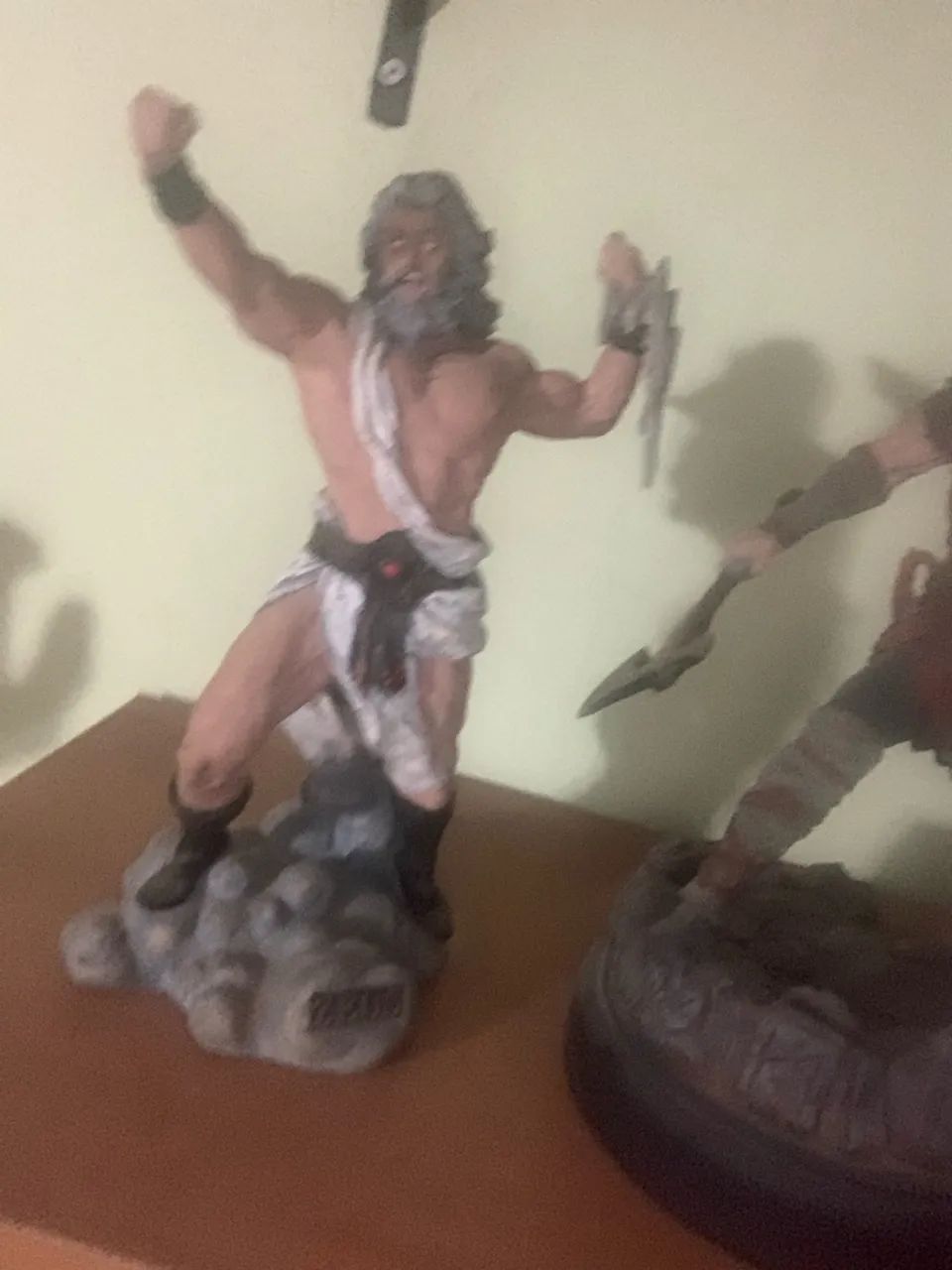 Zeus estatua em resina  - Foto 2