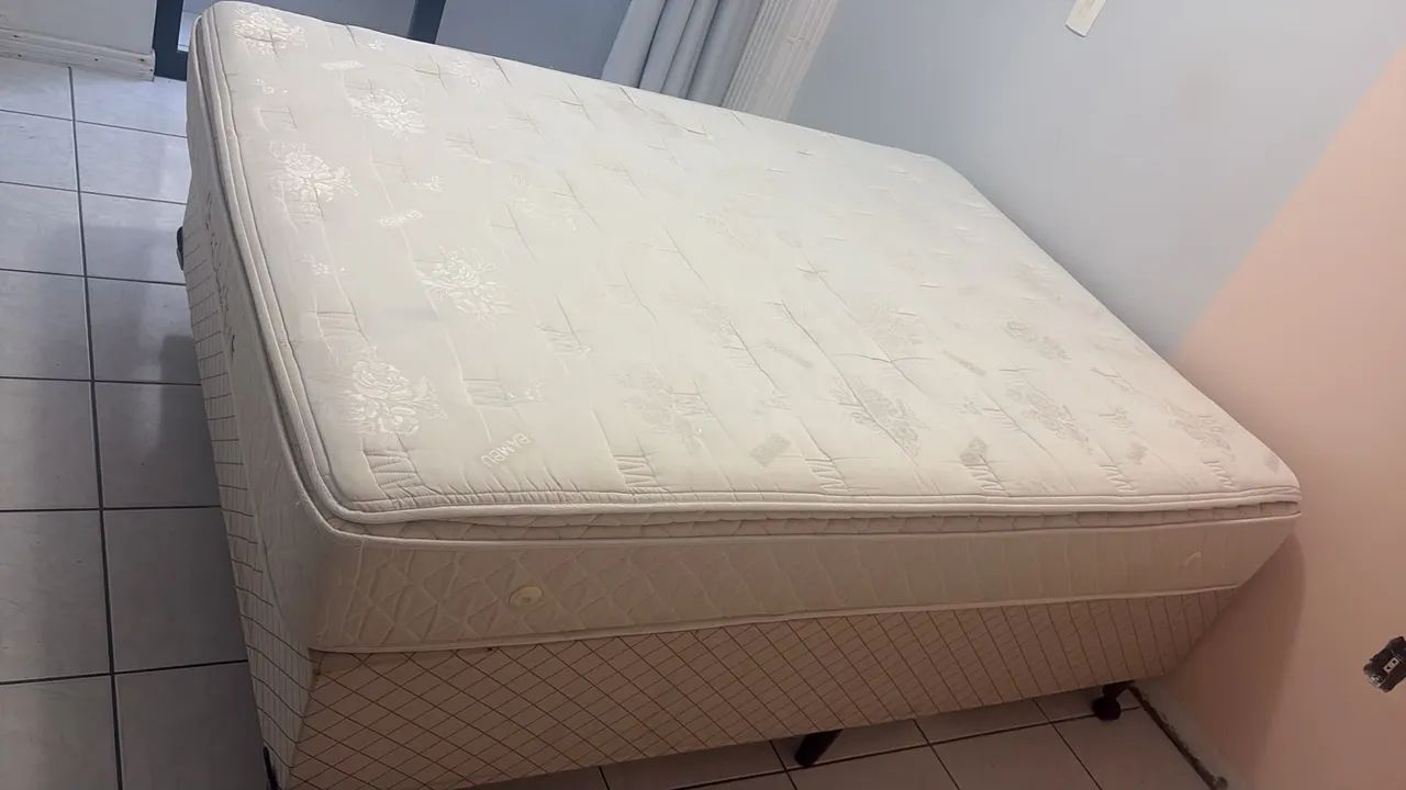 Cama box de casal é ótimo estado - Foto 2