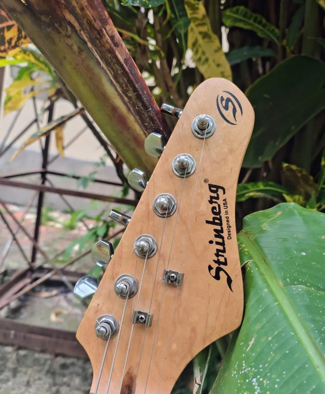 Guitarra Strinberg modelo Stratocaster STS100 na cor Surf Green - Foto 5