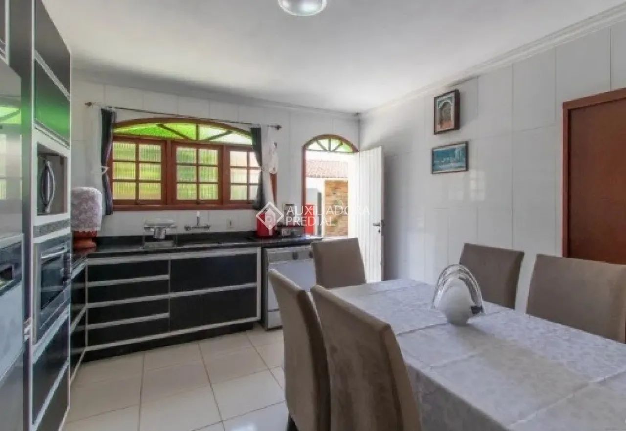 Casa com 3 Ssuítes e à Venda, 289 m² - JARDIM ATLÂNTICO- FLORIANÓPOLIS-SC - Foto 3