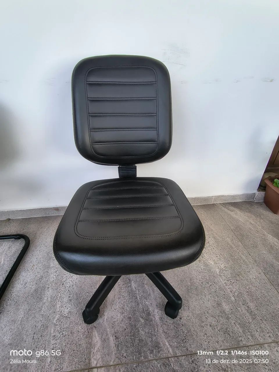 CADEIRA EXECUTIVA DE COURO - Foto 2