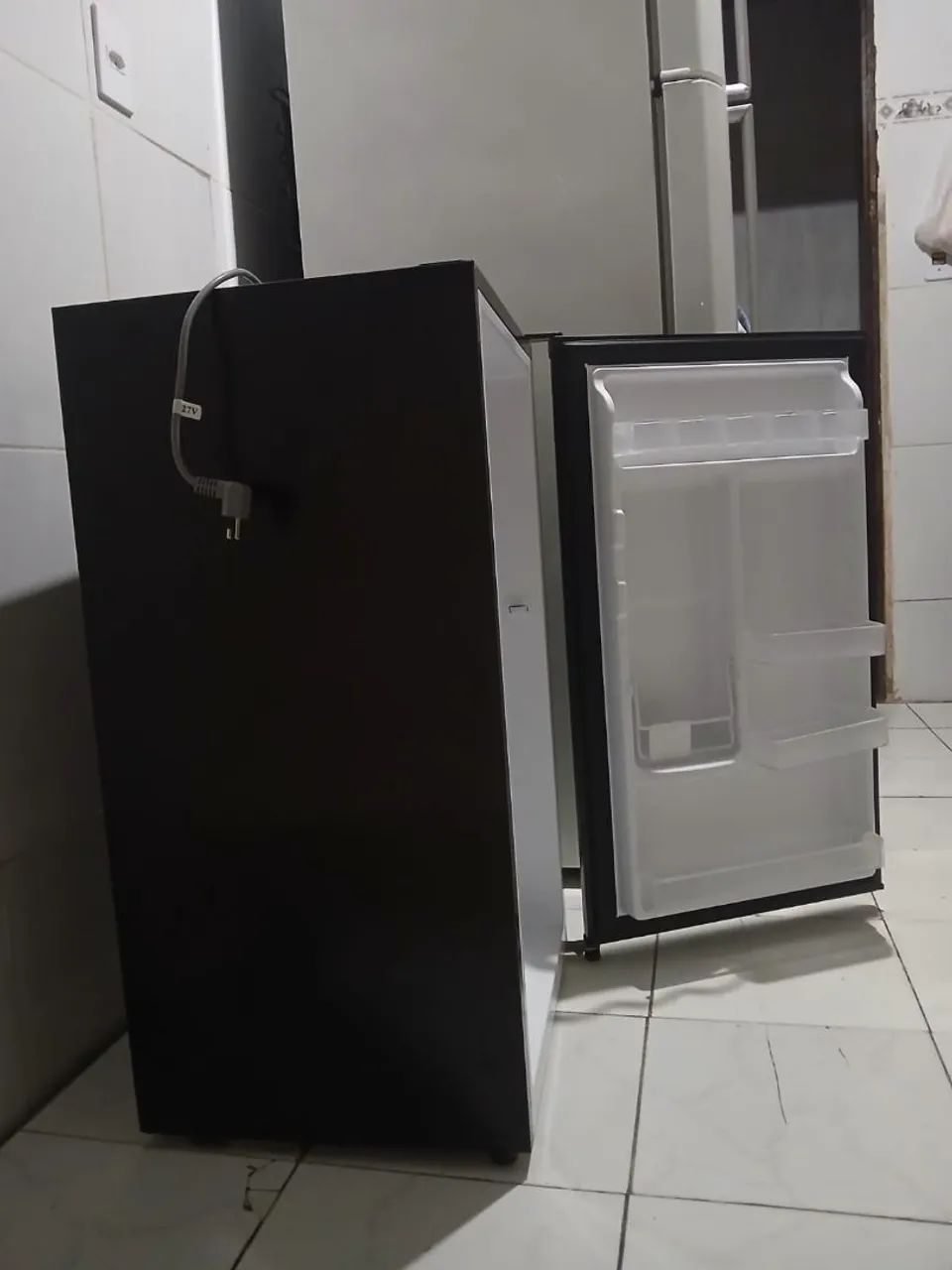 Frigobar Eletrolux 90 L - Foto 3