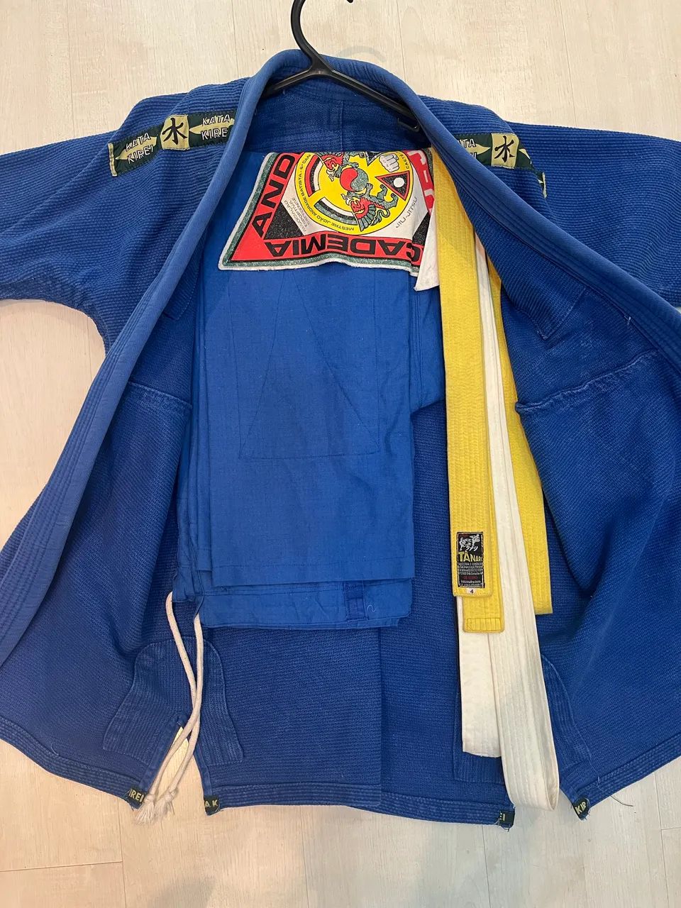 Quimono Jiu-Jitsu Azul + Faixas - Foto 3