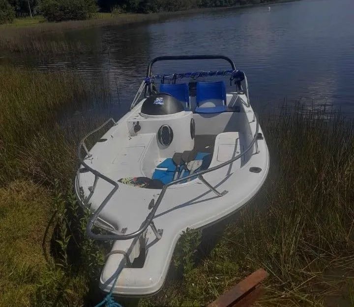 Lancha 40hp. 16 pés/ 5 pessoas . - Foto 3