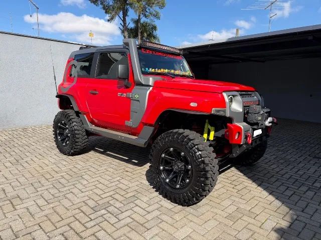 Troller T-4 2015