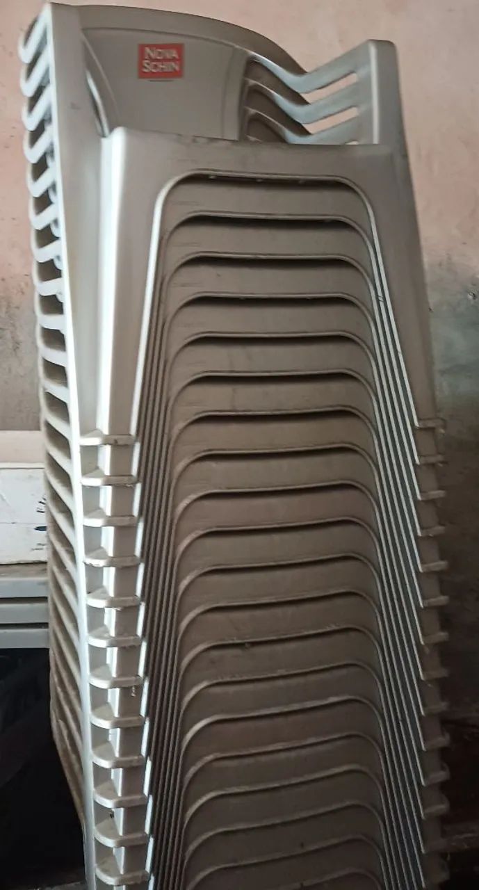 Cadeiras de plastico reforçado cinza   - Foto 2