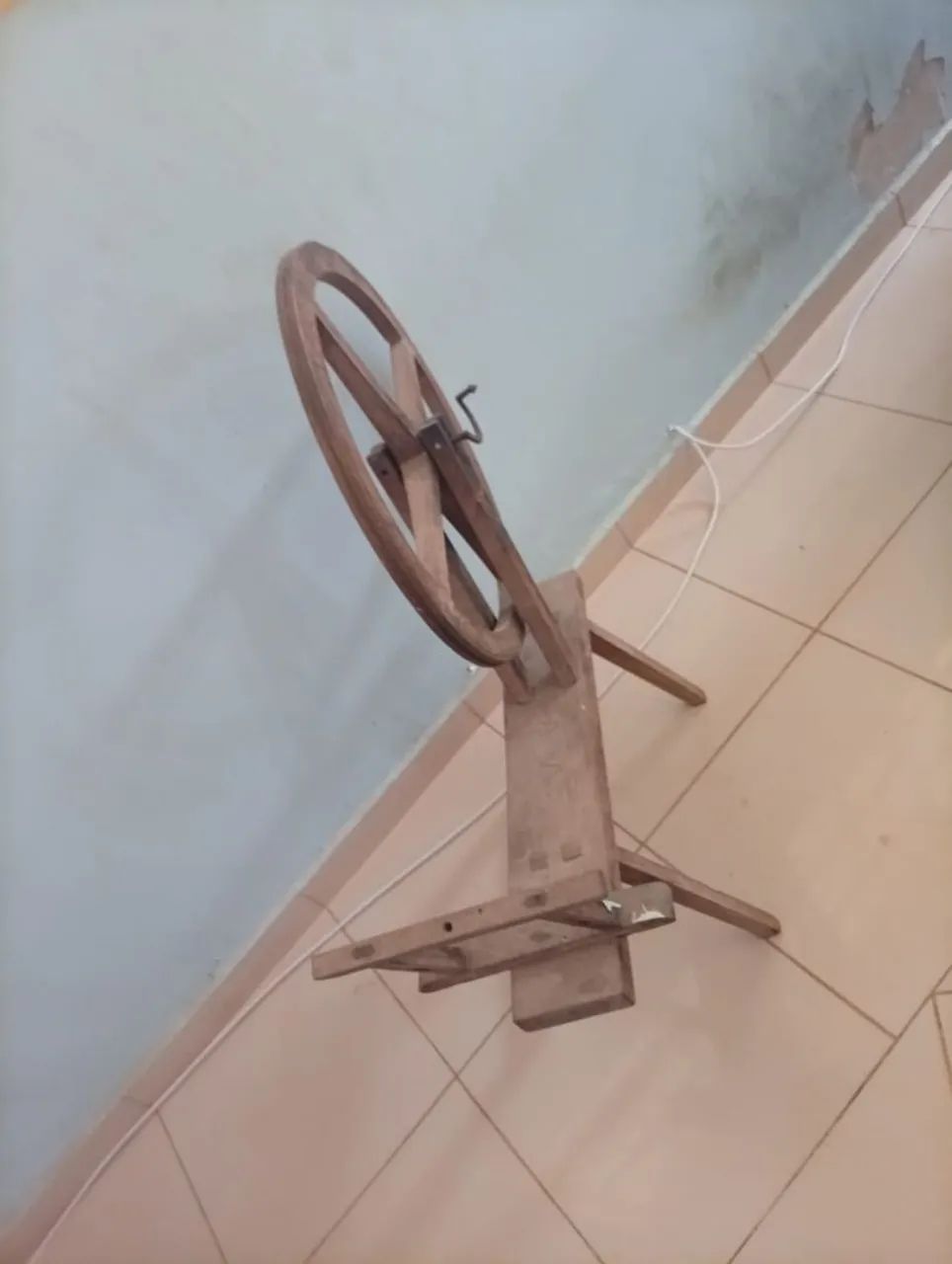 Roda De Fiar Antiga - Foto 3