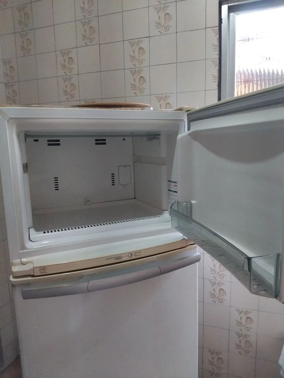 Geladeira usada R$ 400,00  - Foto 4