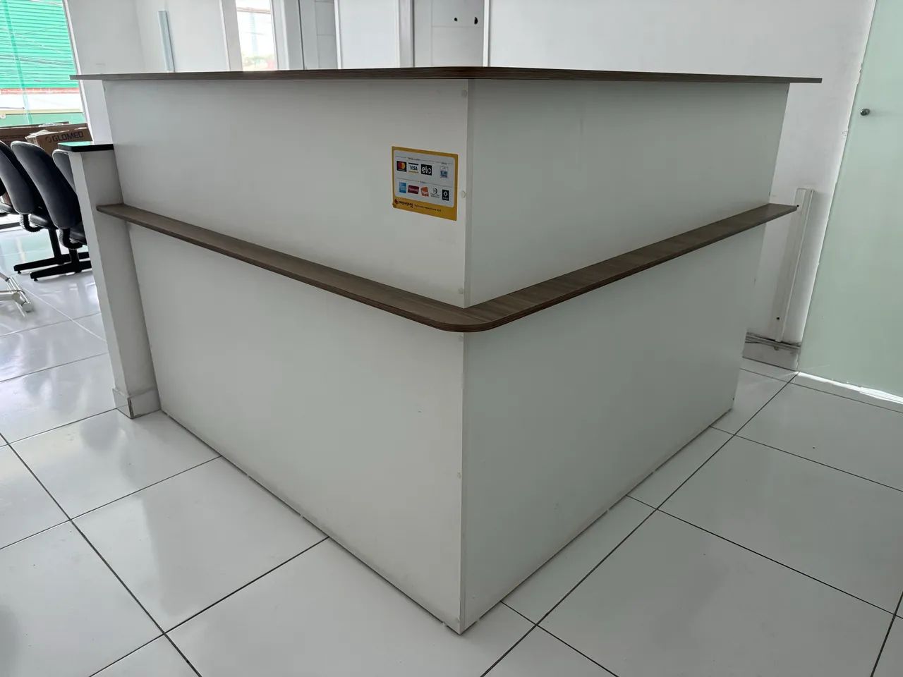 Balcão de recepção 