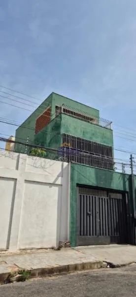 Casa com 3 quarto(s) no bairro Centro Sul em Cuiabá - MT