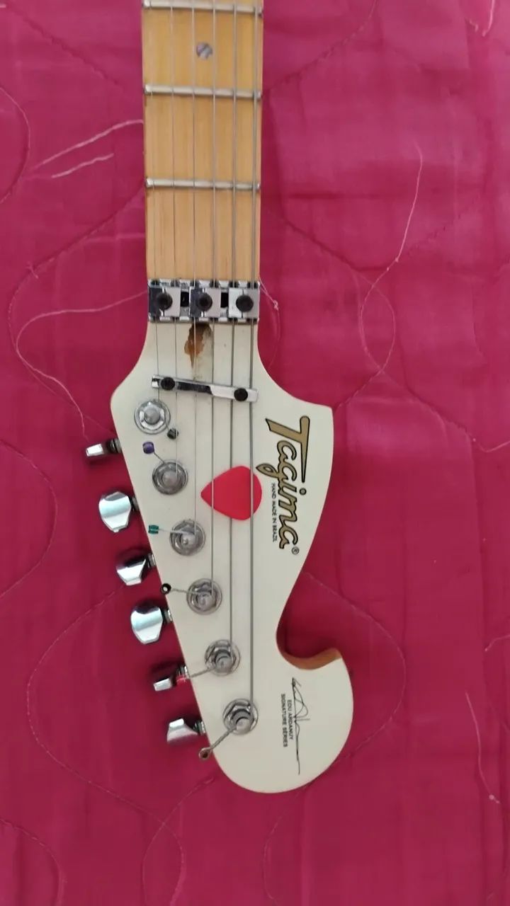 Guitarra Tagima E2 com Fleor molas gotoh  - Foto 2