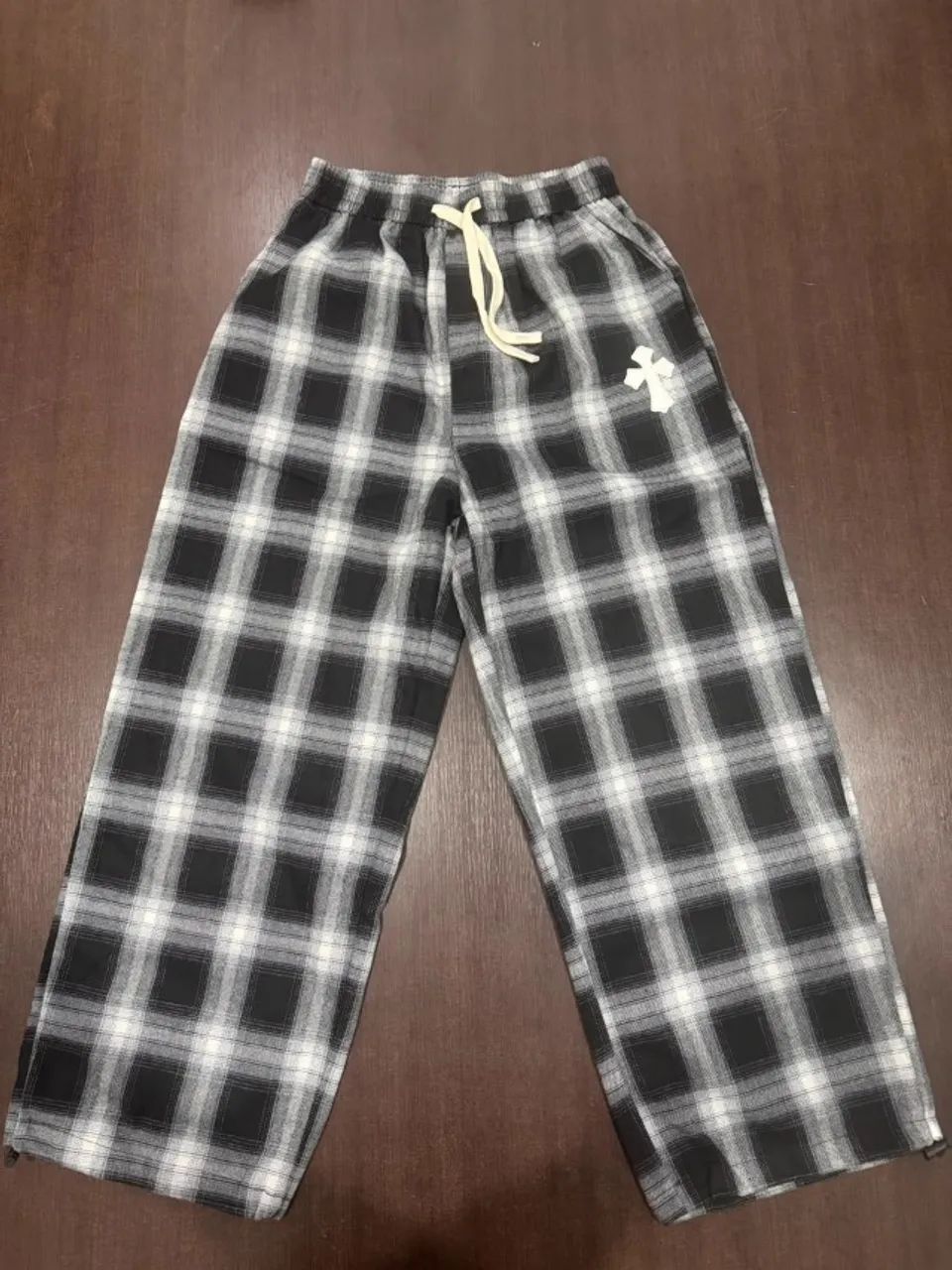 Calça Chrome Hearts nova xadrez preta e branca
