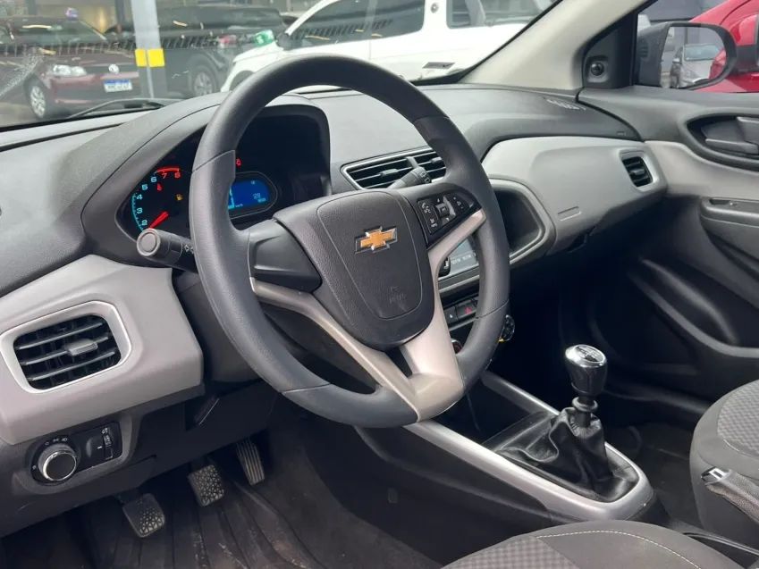 Chevrolet Onix Hatch LT 1.0 12V Flex Mec. 4P 2018 - Foto 4