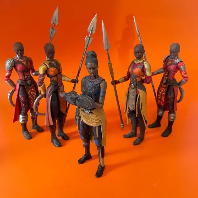 Marvel Legends mega lote Pantera Negra - Dora Milaje squad + Shuri