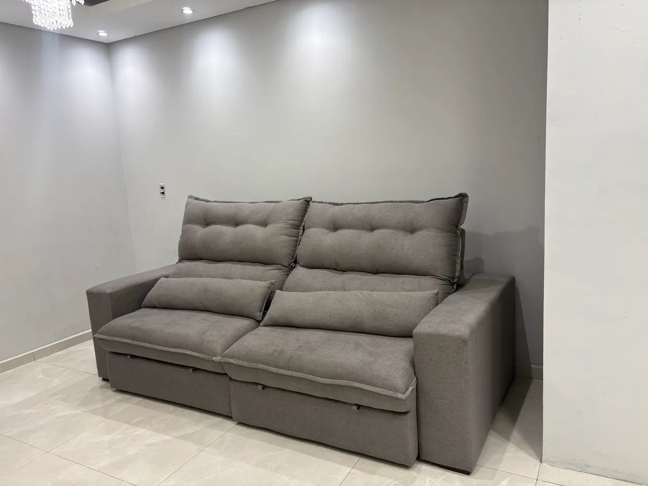Sofá retrátil reciclável 