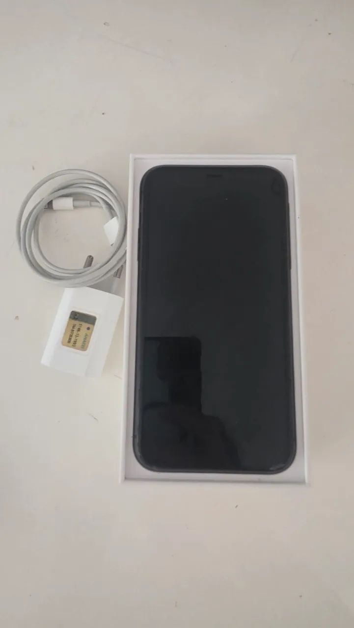IPhone 11 Preto 64 GB