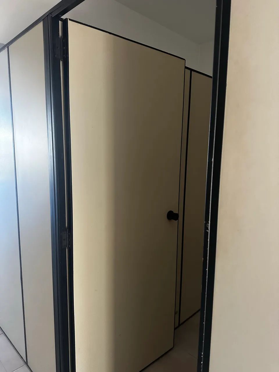 VENDO divisória em eucatex para escritório e sala comercial - Foto 5