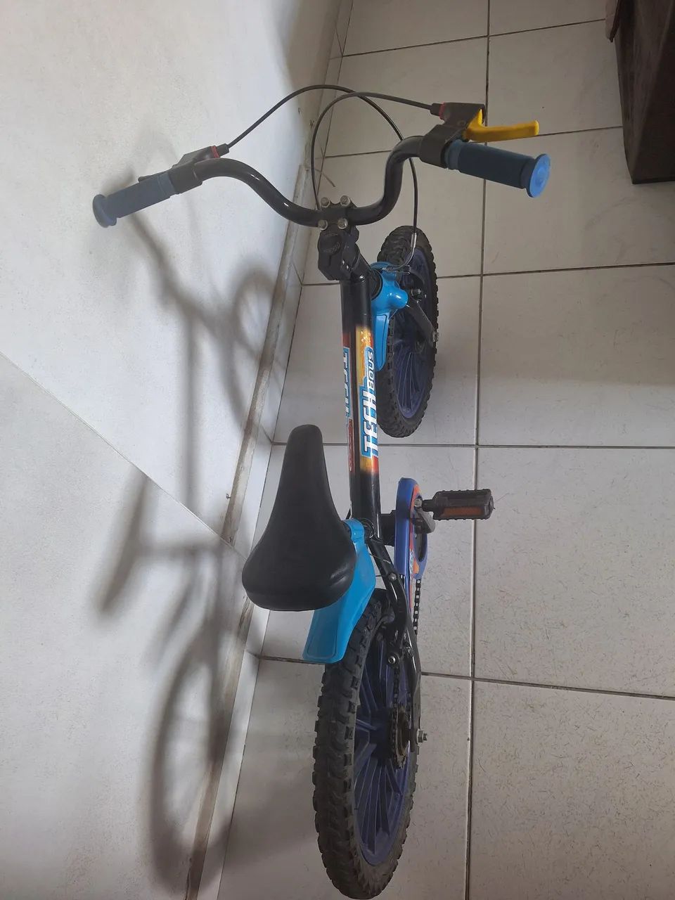 Vendo Bicicleta Aro 12, usada, mais em perfeito estado. - Foto 3