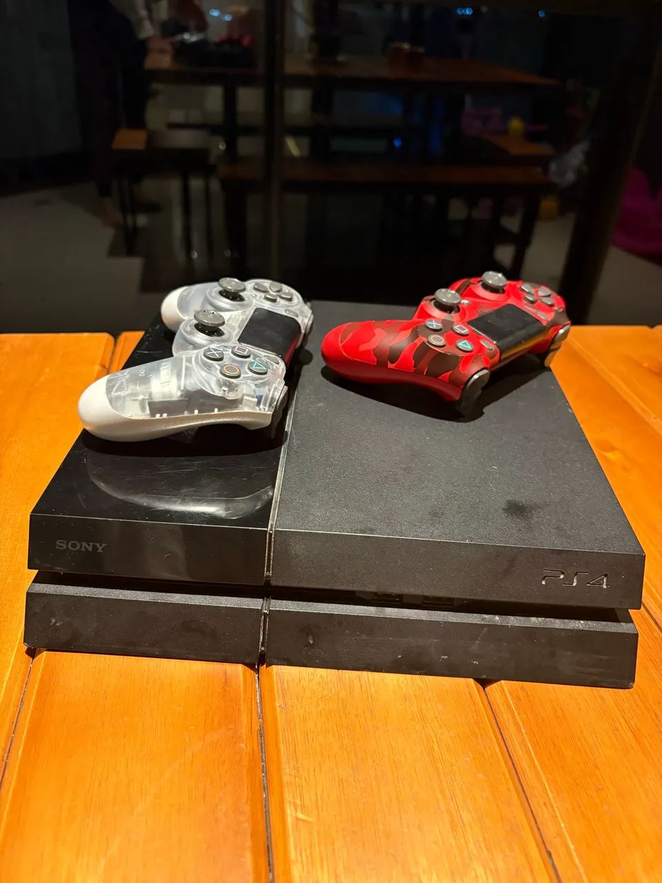 PlayStation 4 Ps4 + 2 controles - Foto 2