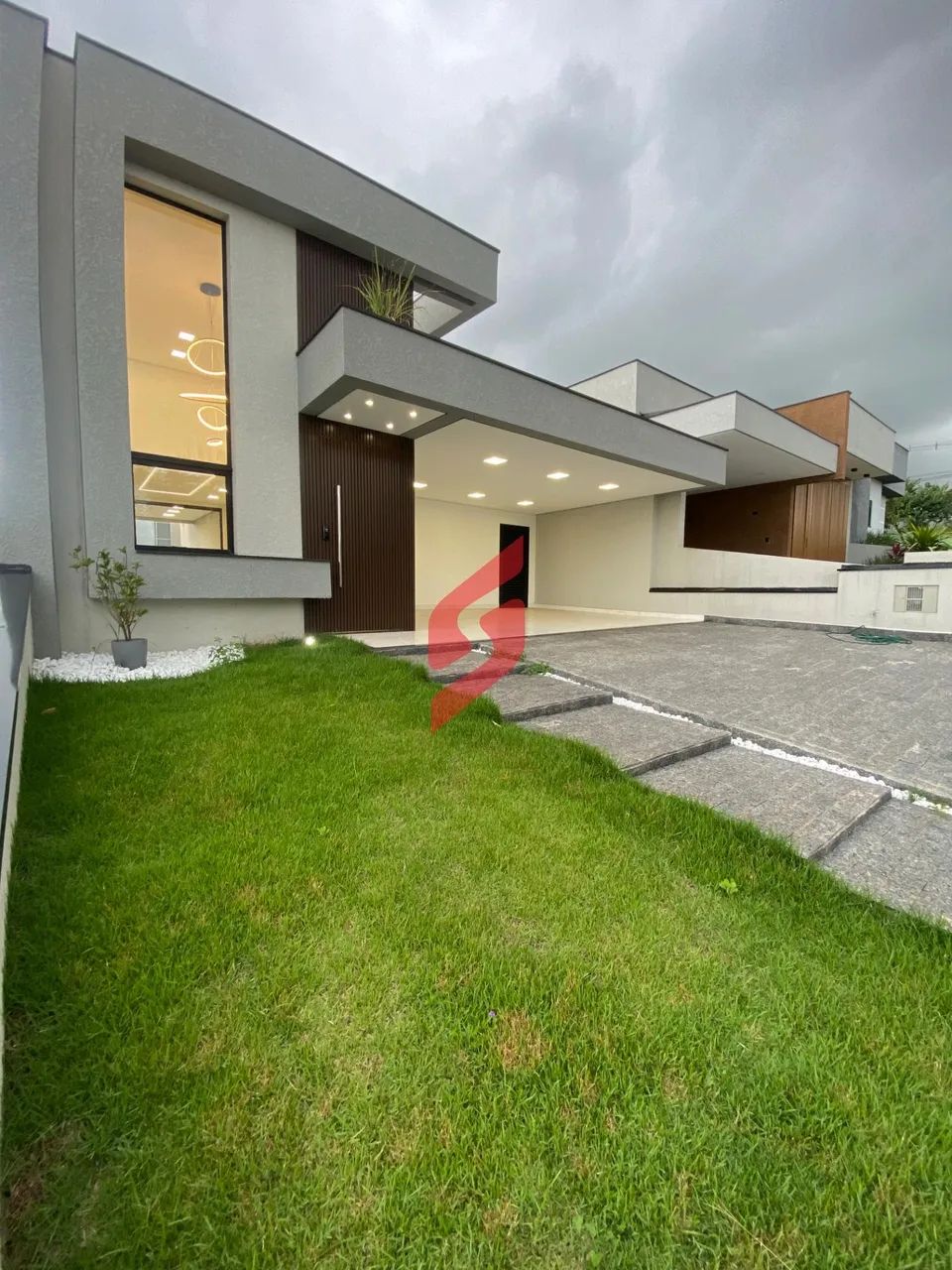 Casa em condomínio com 3 dormitórios no Éden
