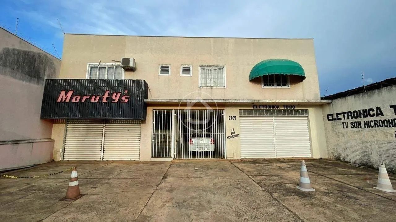 IMOVEL 2 SALÕES + RESIDÊNCIA PISO SUPERIOR
