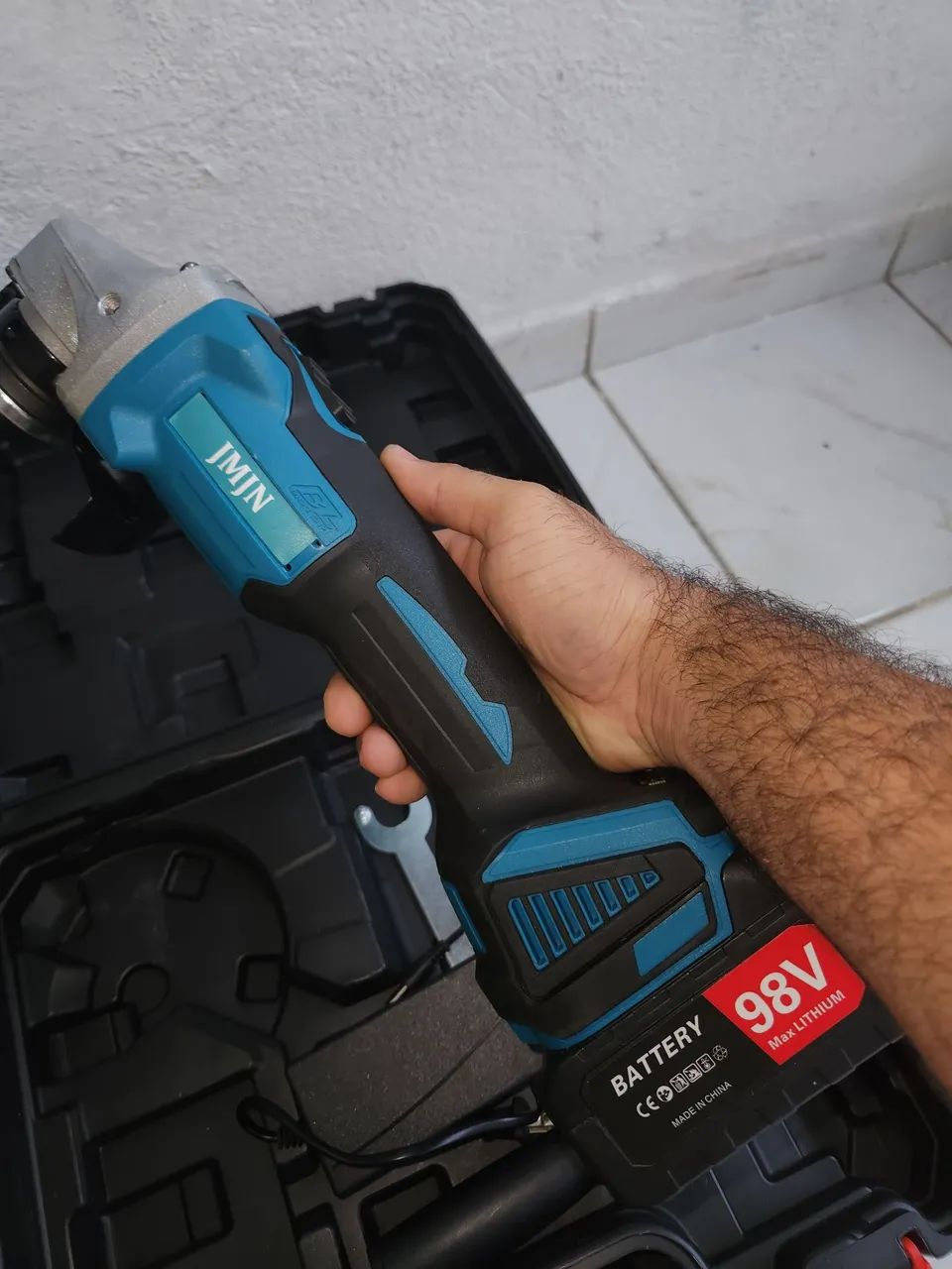 Lixadeira Esmerilhadeira a Bateria  - Foto 2