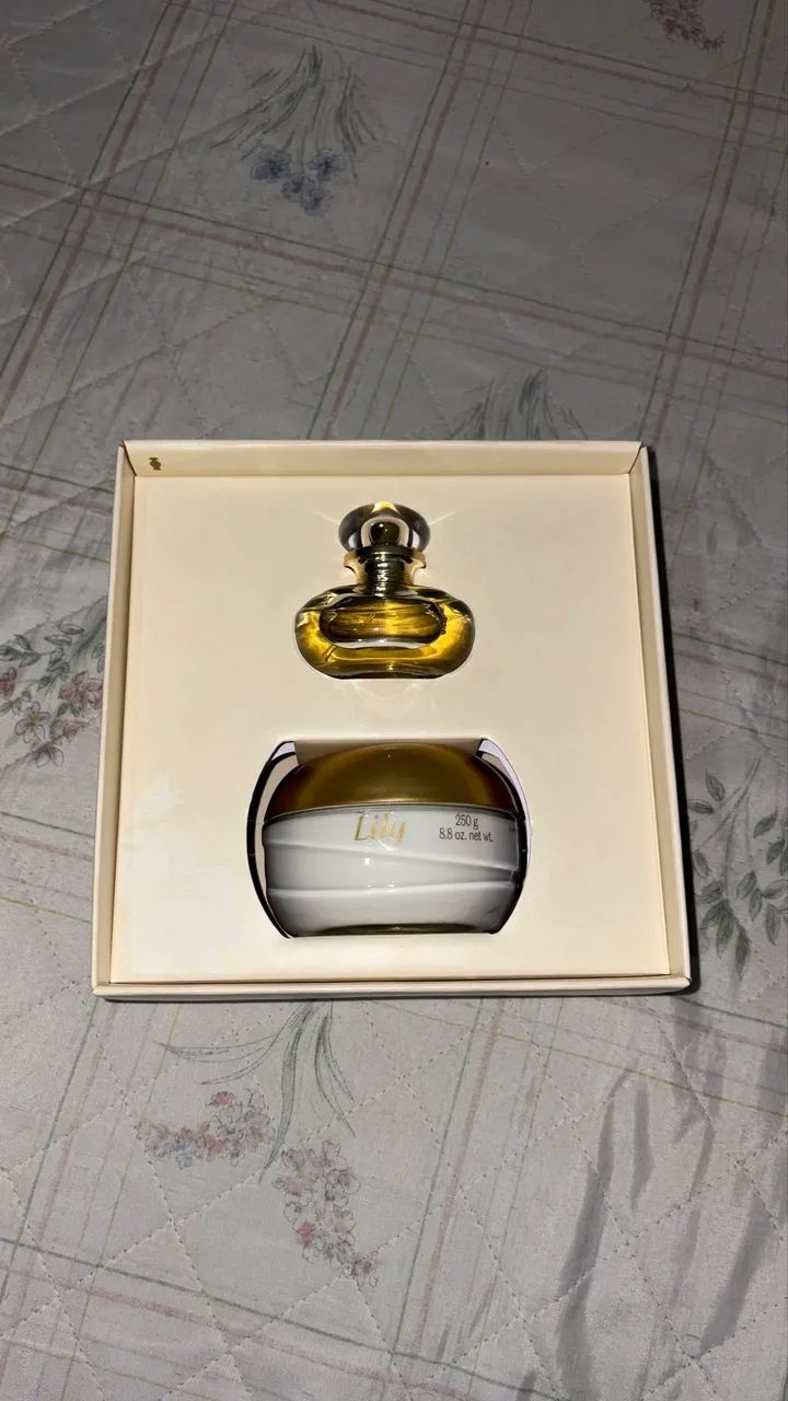 oBoticário Kit Lily Colônia 30 ml e Creme Corporal 250g 