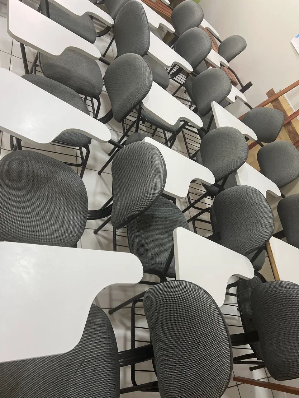 Super oferta cadeiras escolares