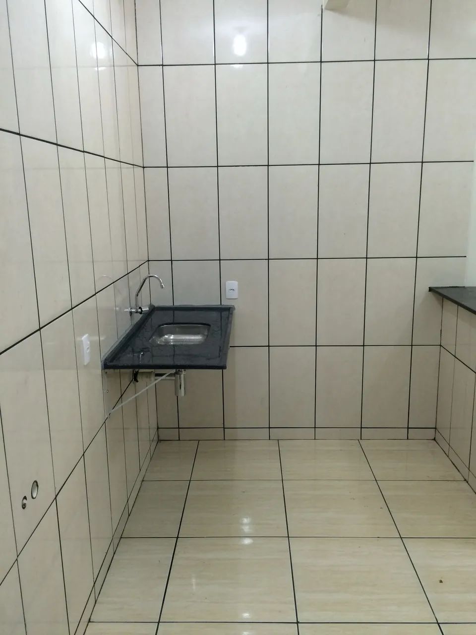 Alugo Ótimo Apartamento 2 Quartos C/Garagem - Foto 2