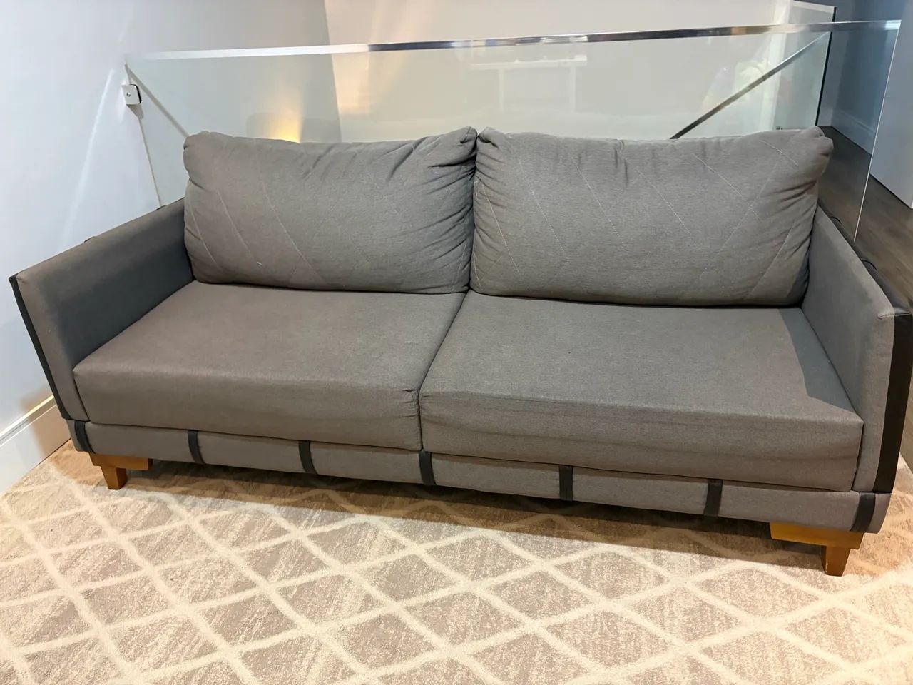 Sofá 4 lugares em perfeito estado