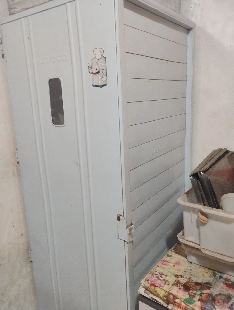 Vendo armário de padaria com telas - Foto 2