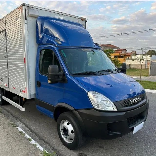 IVECO DAILY 70C16 - BAÚ (2011) - Foto 4