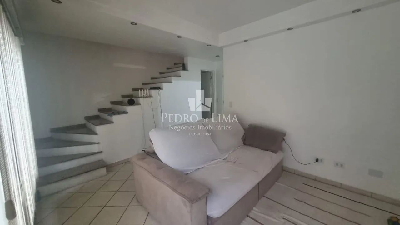 Sobrado em Condomínio com 2 Dormitórios e 2 vagas coberta na Ponte Rasa