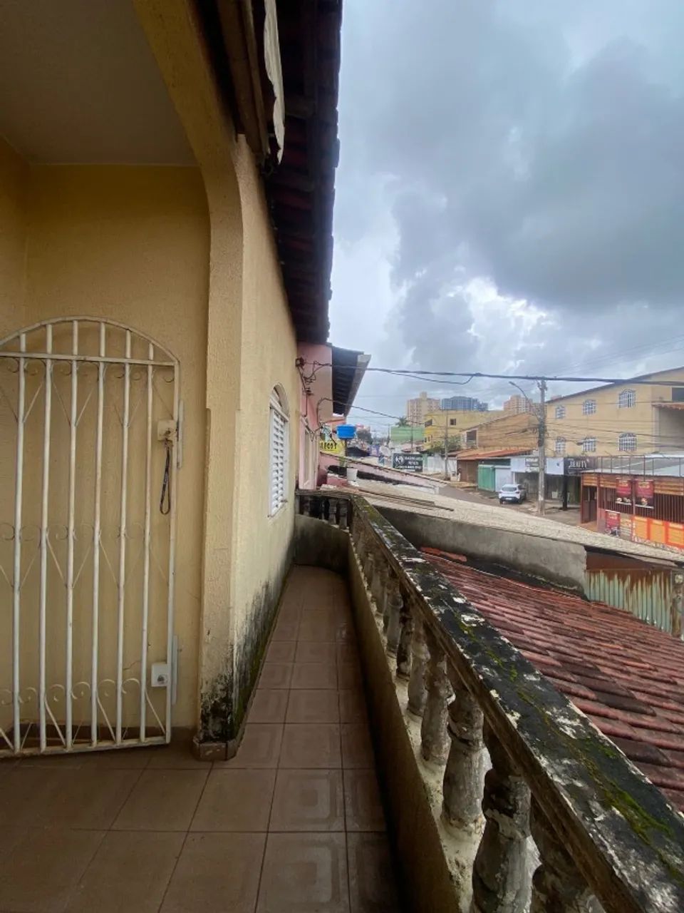 Sobrado de 2 pavimentos à venda - Escriturado