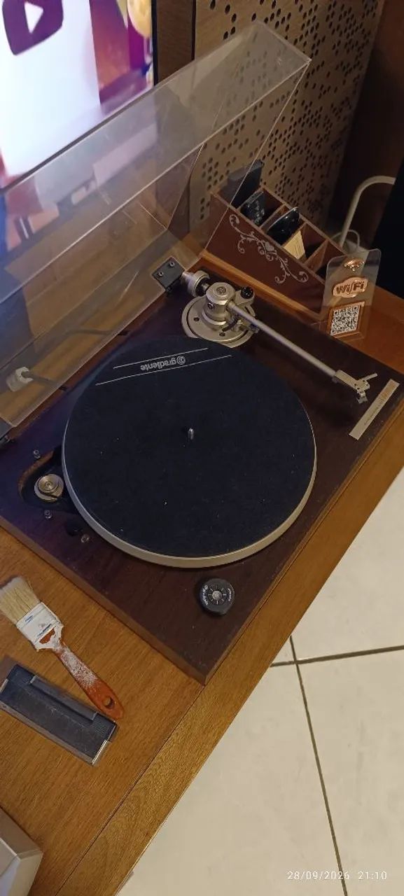 Toca Discos Gradiente Esotch RP II