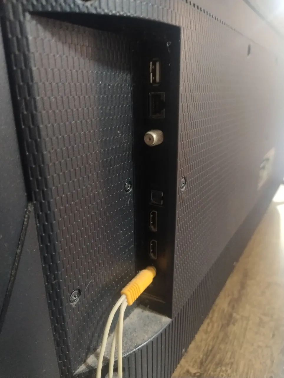 Vendo smart tv 43 polegadas TCL - Foto 2