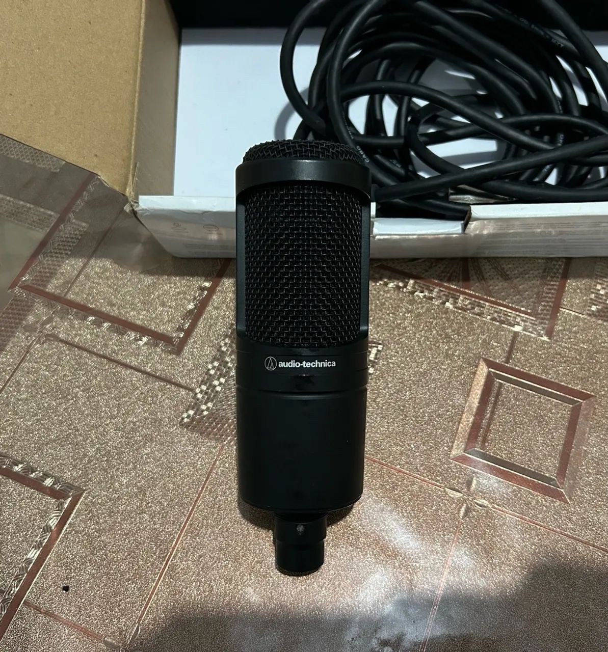 Microfone Condensador AT2020 - Foto 2