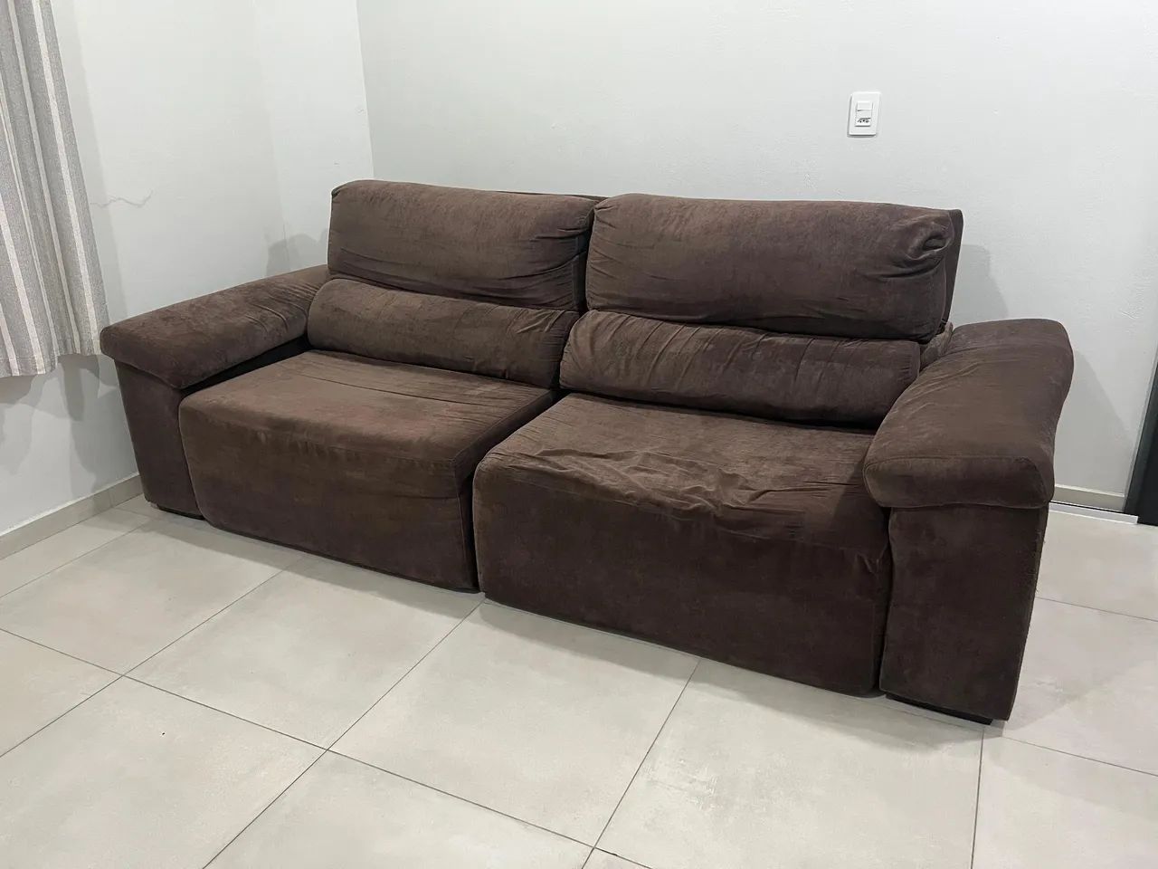 SOFÁ RETRÁTIL E RECLINÁVEL 5 LUGARES - Foto 4