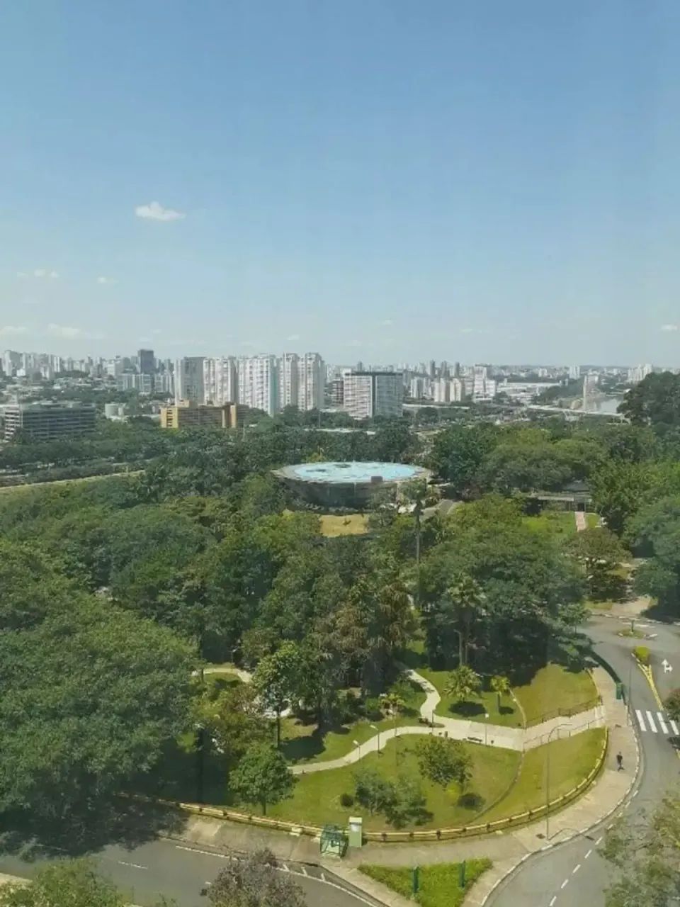 Centro comercial para aluguel e venda possui 2884 metros quadrados . - Foto 7