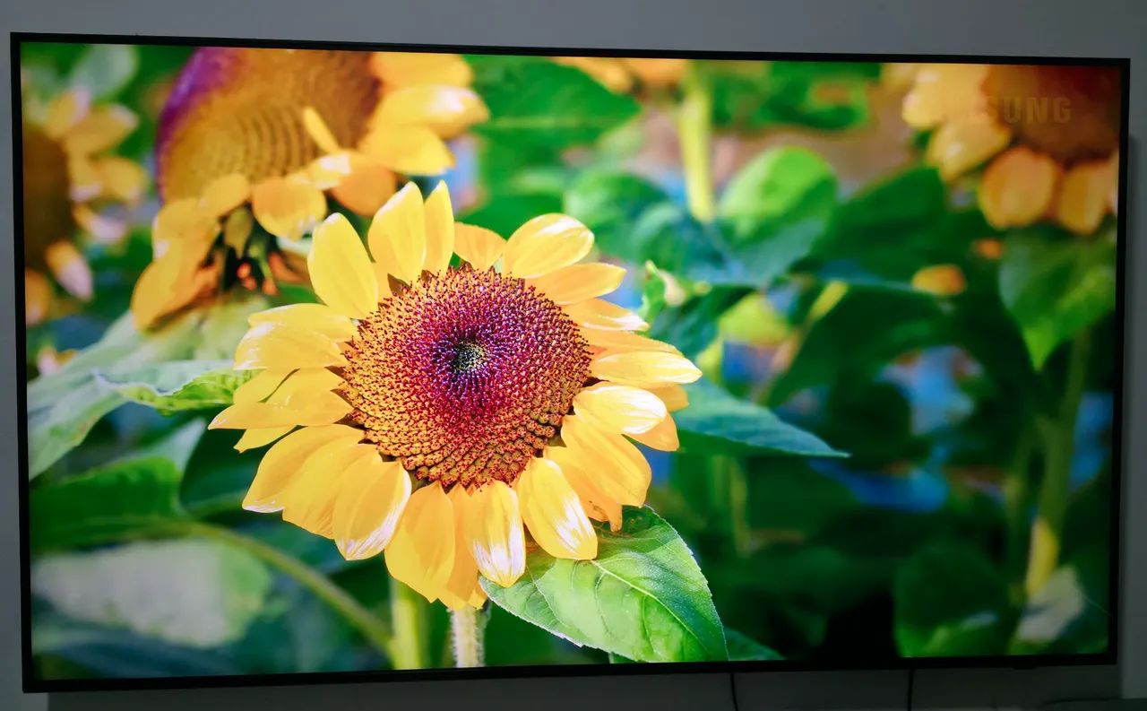 TV SAMSUNG CRYSTAL 4K UHD LED 60" - Foto 2