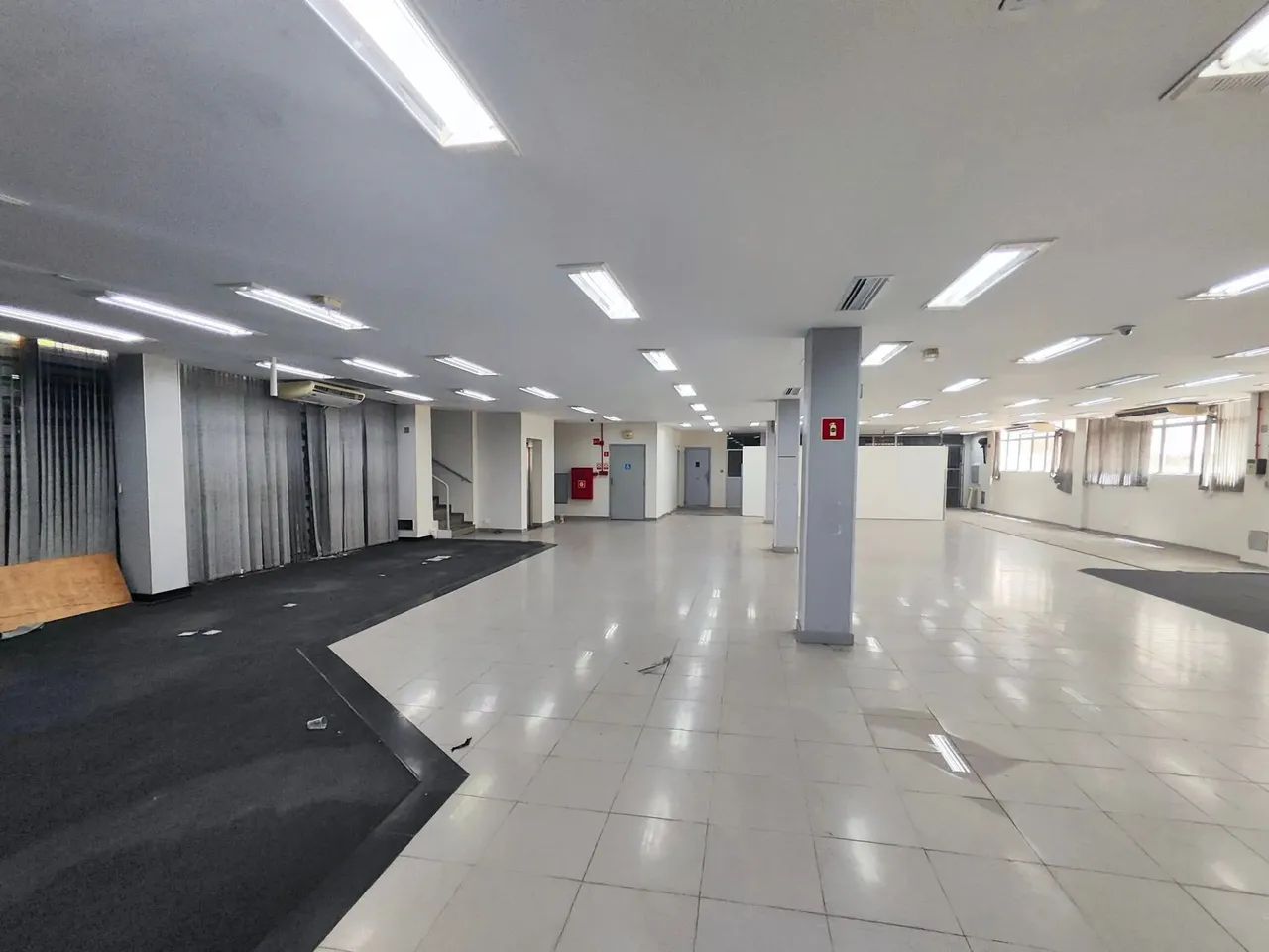 Comercial para vender e alugar em rua pública, PITUBA, Salvador, BA - Foto 4