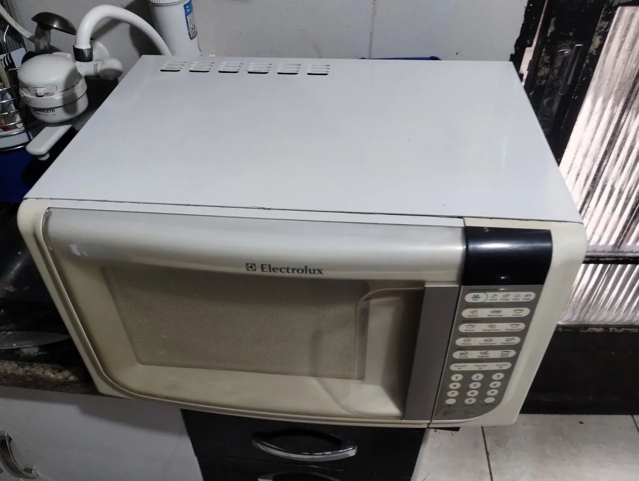 Microondas Electrolux 31 litros  - Foto 5