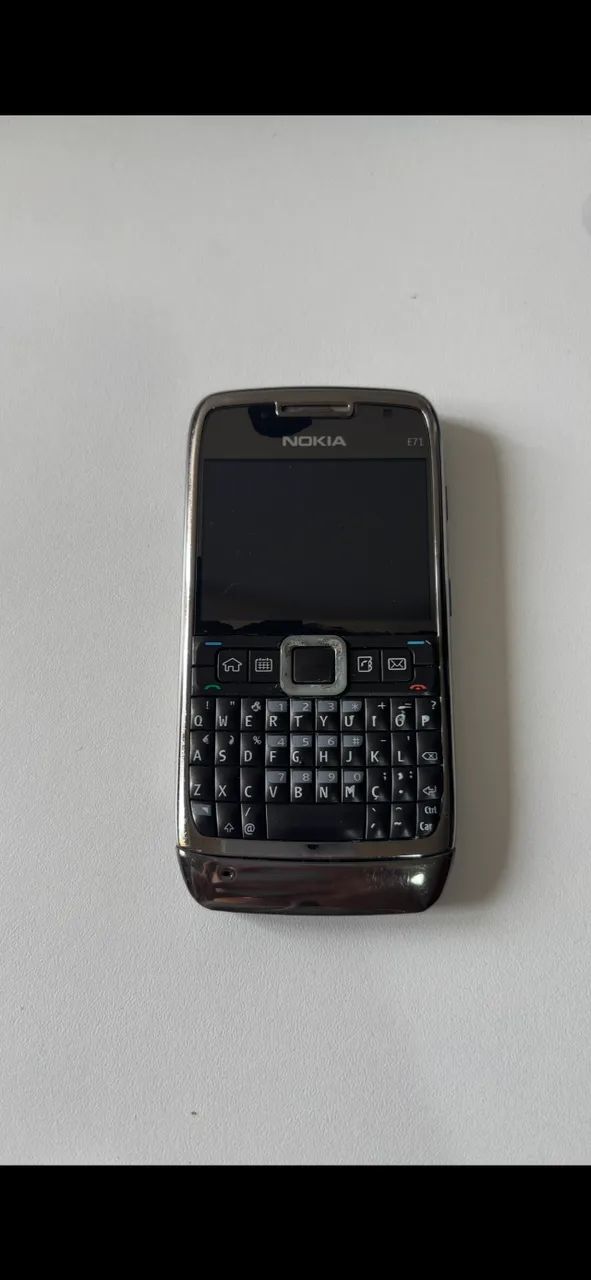 Celular Nokia E71