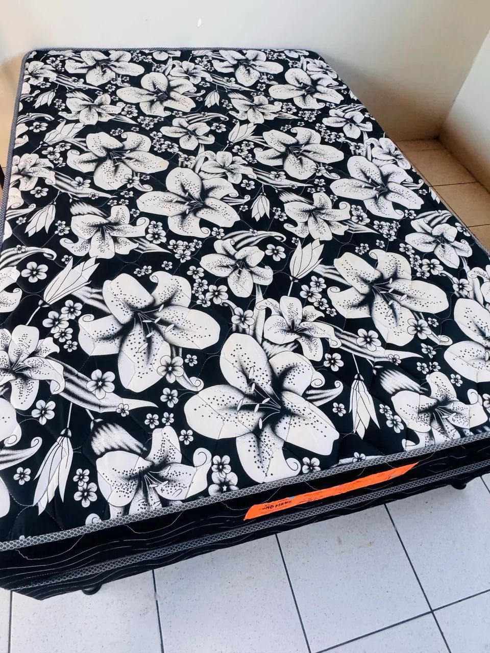 Vende-se Cama unibox Casal 