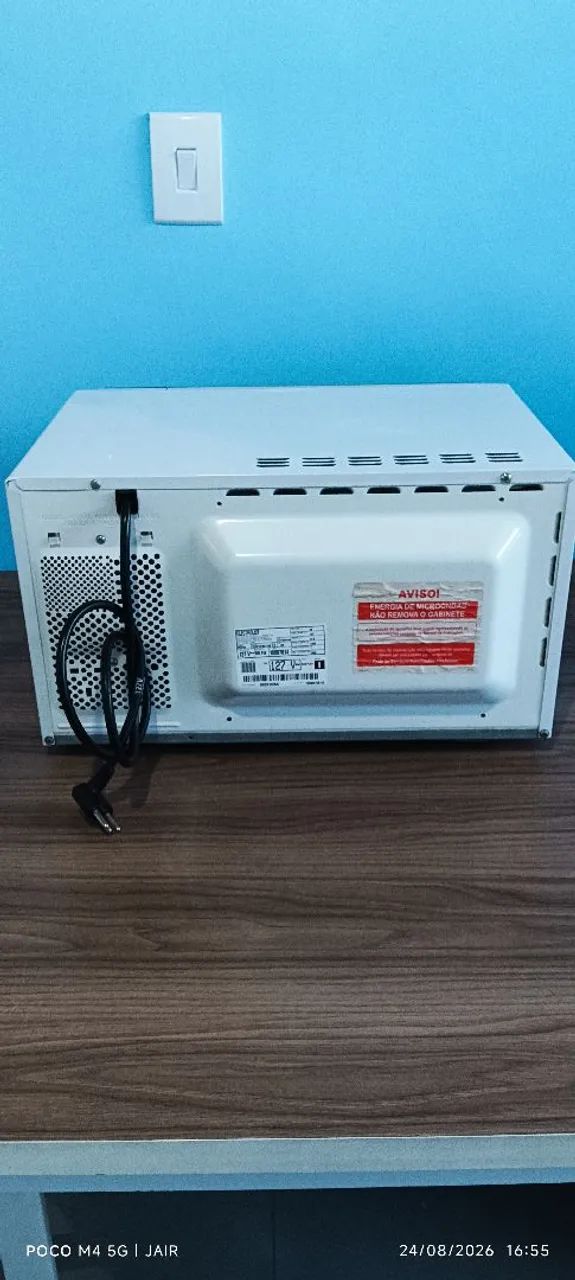 Microondas Eletrolux 23 litros. 110v - Foto 5