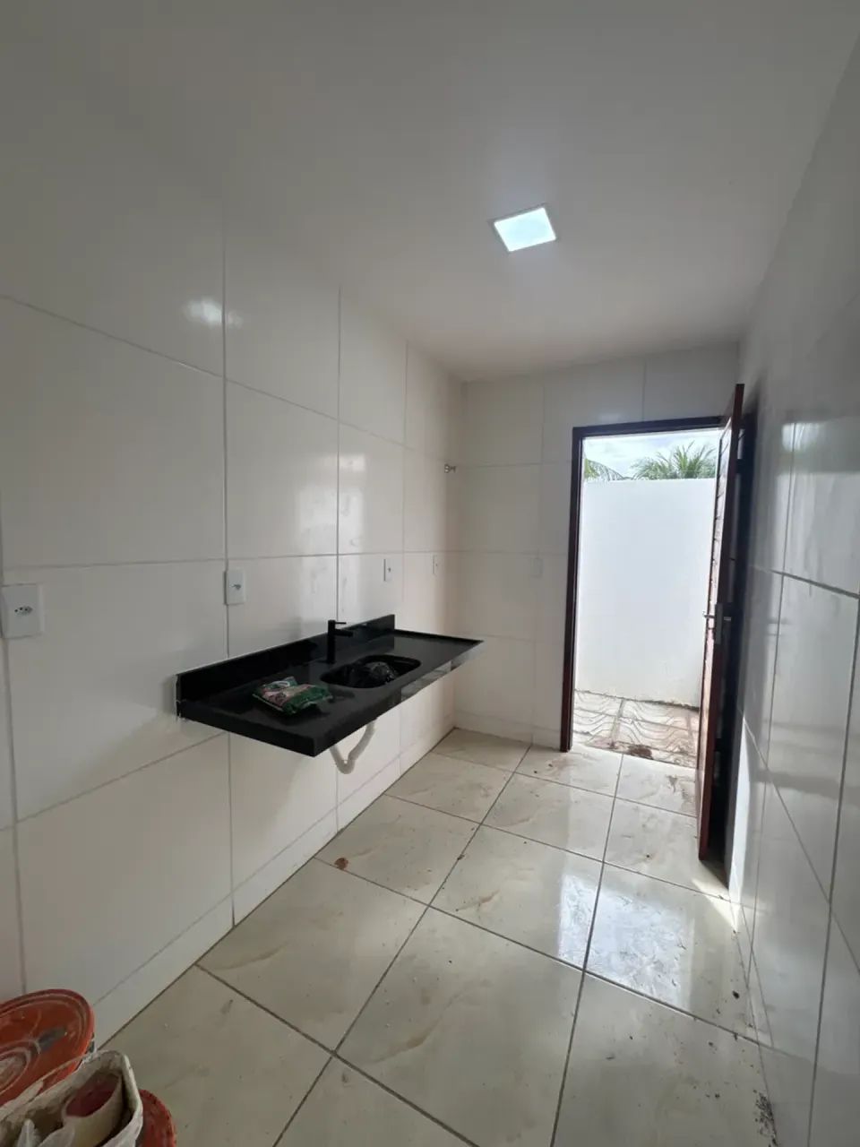 Clau/ casa com área gigante. - Foto 5