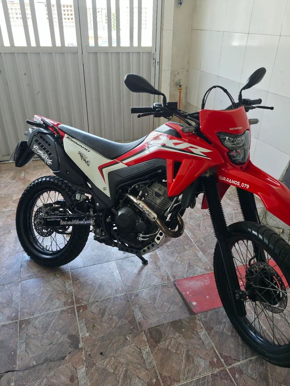 XR TORNADO 300L  - Foto 4